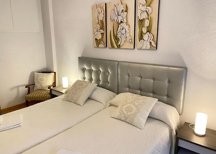 Libreros Centro Historico - Parking Gratis 살라망카